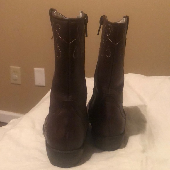 Boots - Picture 2 of 4